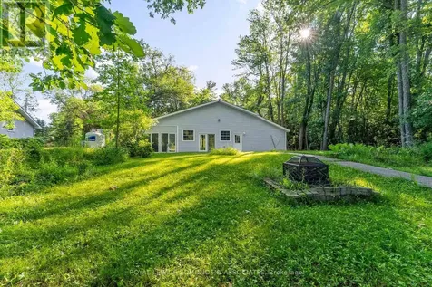 731 Francie Lane Laurentian Valley ON K8A 6W2
