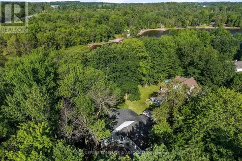 731 Francie Lane Laurentian Valley ON K8A 6W2