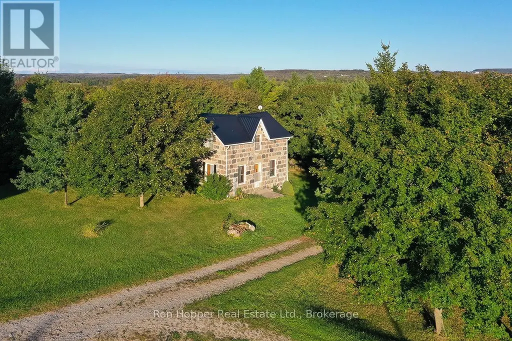 439629 Sydenham-lakeshore Drive Meaford ON N0H 1B0