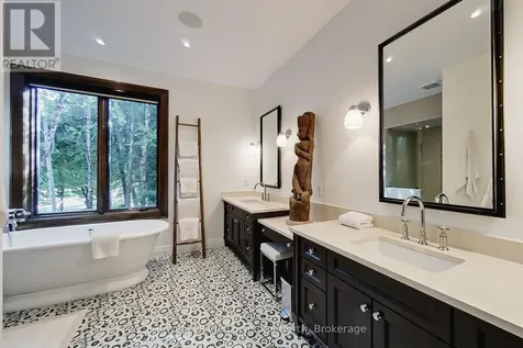 115 Ellis Drive Blue Mountains ON N0H 1J0