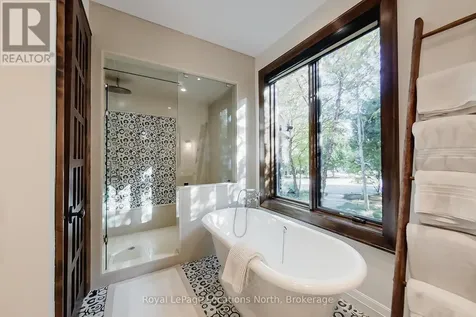 115 Ellis Drive Blue Mountains ON N0H 1J0