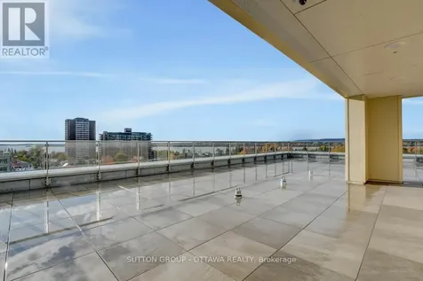 399 Winston Avenue Ottawa ON K2A 1Y8