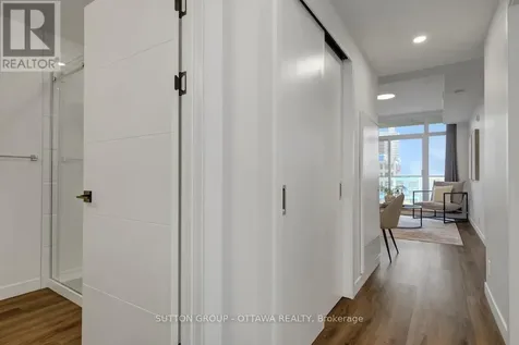 399 Winston Avenue Ottawa ON K2A 1Y8