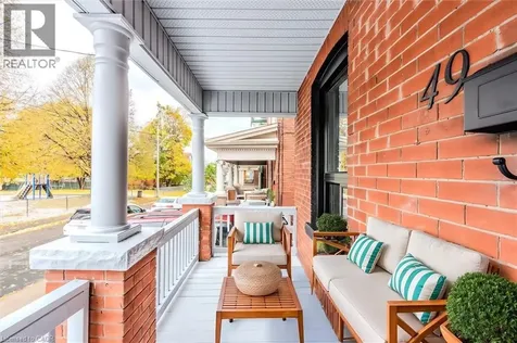 49 Myrtle Avenue Hamilton ON L8M 2E8