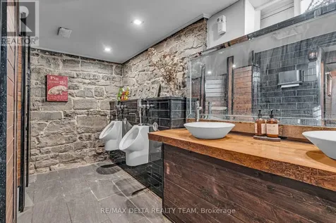 2607 Old Montreal Road Ottawa ON K4C 1A2