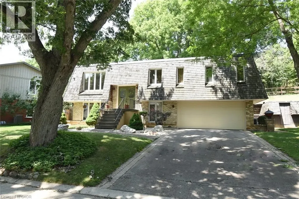 30 Terrace Drive Dundas ON L9A 2Y6