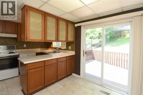 30 Terrace Drive Dundas ON L9A 2Y6