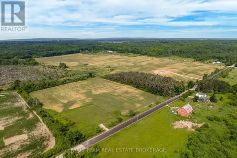 570 Curry Road Penetanguishene ON L9M 2C8