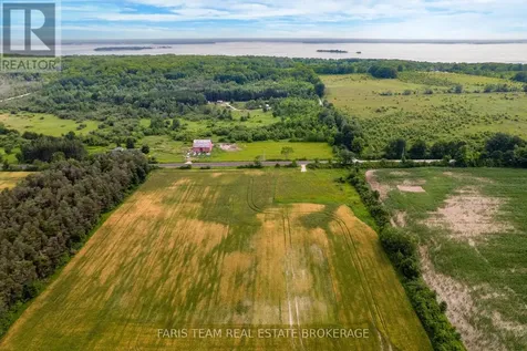 570 Curry Road Penetanguishene ON L9M 2C8