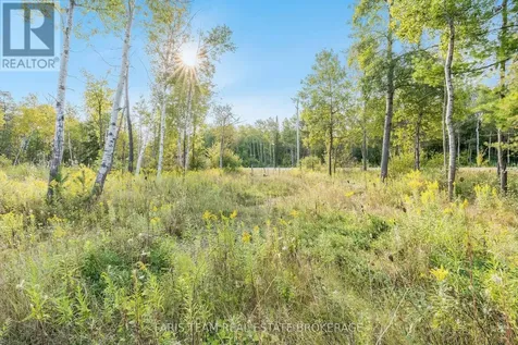 3152 Davis Drive East Gwillimbury ON L3Y 4W1