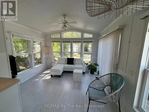 15 Huron Circle Wasaga Beach ON L9Z 1X7