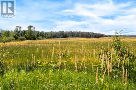 1511 Tay Point Road Penetanguishene ON L9M 2C8