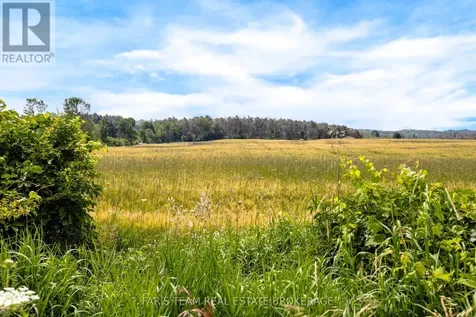 1499 Tay Point Road Penetanguishene ON L9M 2C8