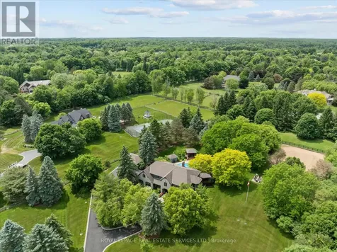 2315 8 Sideroad Burlington ON L7P 0M5
