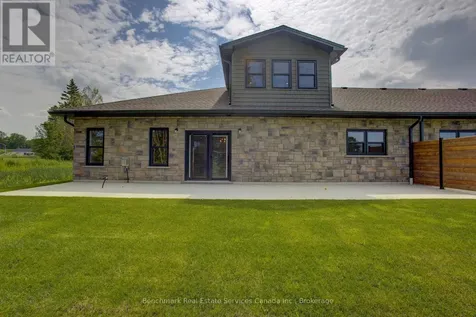 1182 Queen Street Kincardine ON N2Z 1G4