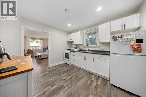115 Brock Street North Sarnia ON N7T 5Y9