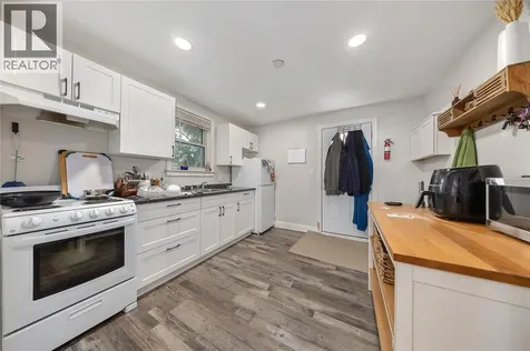 115 Brock Street North Sarnia ON N7T 5Y9