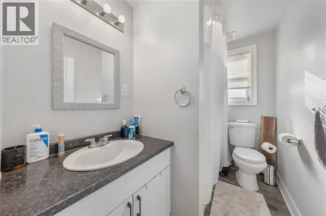 115 Brock Street North Sarnia ON N7T 5Y9