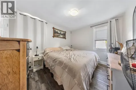 115 Brock Street North Sarnia ON N7T 5Y9