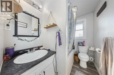 115 Brock Street North Sarnia ON N7T 5Y9