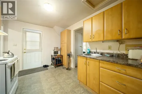 404 Russell Street Sarnia ON N7T 3M7