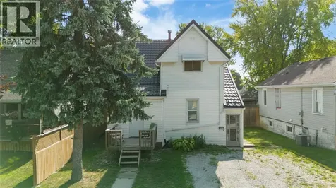 404 Russell Street Sarnia ON N7T 3M7