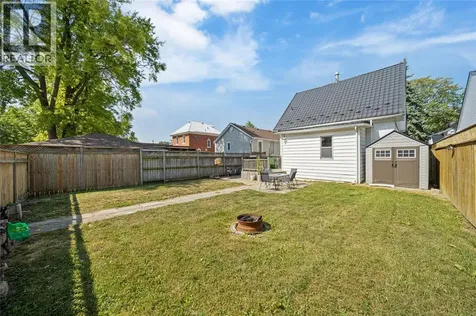404 Russell Street Sarnia ON N7T 3M7