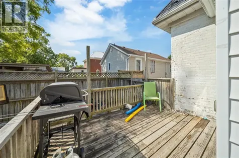 404 Russell Street Sarnia ON N7T 3M7