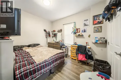 404 Russell Street Sarnia ON N7T 3M7
