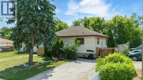 863 Devine Street Sarnia ON N7T 1X3