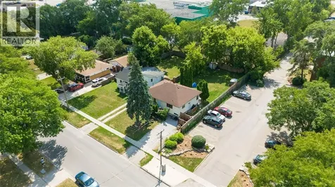 863 Devine Street Sarnia ON N7T 1X3
