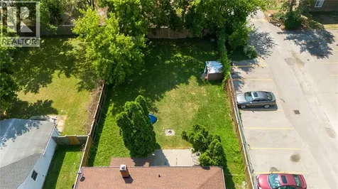 863 Devine Street Sarnia ON N7T 1X3