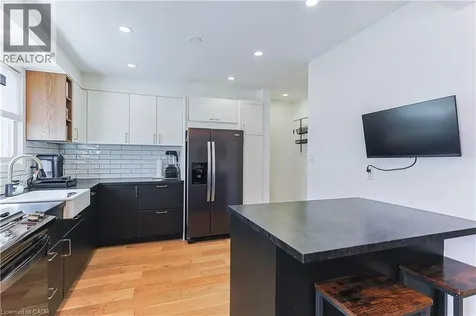 5475 Lakeshore Road Burlington ON L7L 1E1