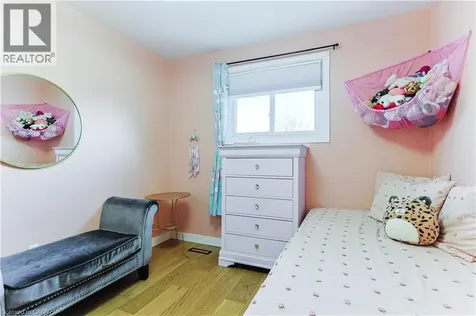 5475 Lakeshore Road Burlington ON L7L 1E1