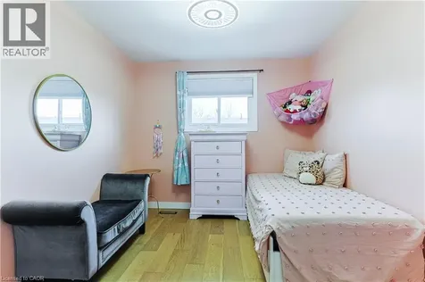 5475 Lakeshore Road Burlington ON L7L 1E1