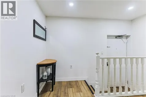 5475 Lakeshore Road Burlington ON L7L 1E1