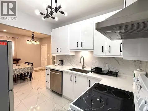 1116 Wyandotte East Windsor ON N9A 3K2