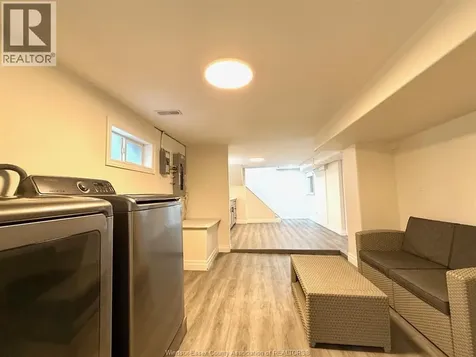 1116 Wyandotte East Windsor ON N9A 3K2