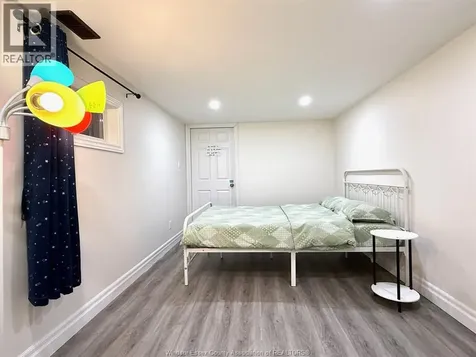 1116 Wyandotte East Windsor ON N9A 3K2