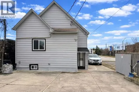 1116 Wyandotte East Windsor ON N9A 3K2