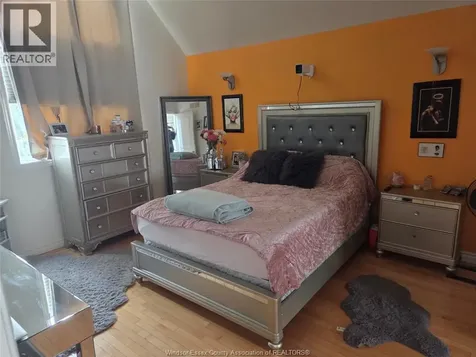 110 Sylvano Crescent Lakeshore ON N9K 1E4