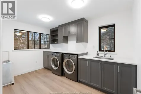 965 Briarwood Crescent Kingsville ON N9Y 2S1