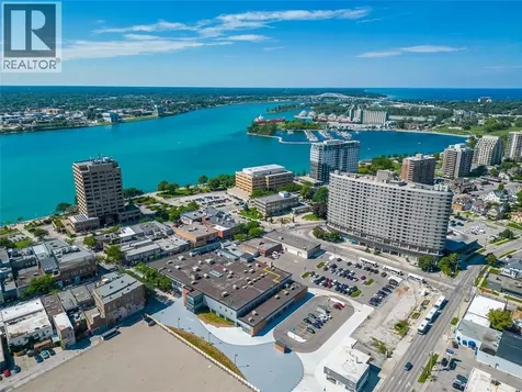 162 Lochiel Street Sarnia ON N7T 5V2