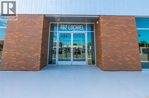 162 Lochiel Street Sarnia ON N7T 5V2