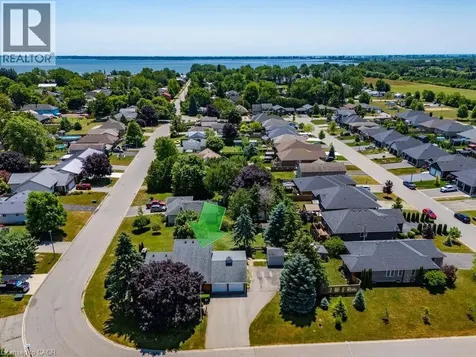23 Backus Drive Port Rowan ON N0E 1M0