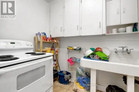 258 Kent Street Ottawa ON K2P 2A2
