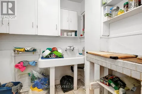 258 Kent Street Ottawa ON K2P 2A2