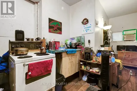 258 Kent Street Ottawa ON K2P 2A2