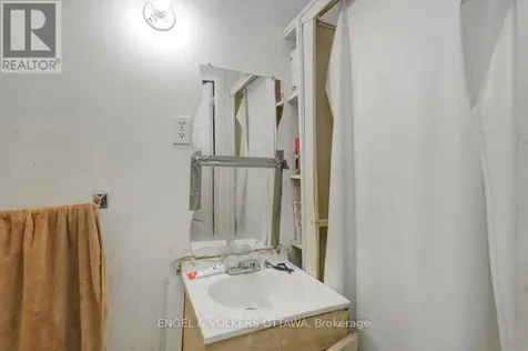 258 Kent Street Ottawa ON K2P 2A2