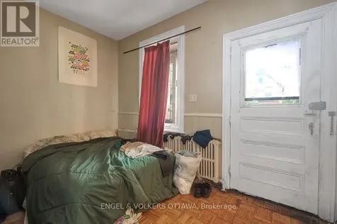 256 Kent Street North Ottawa ON K2P 2A2